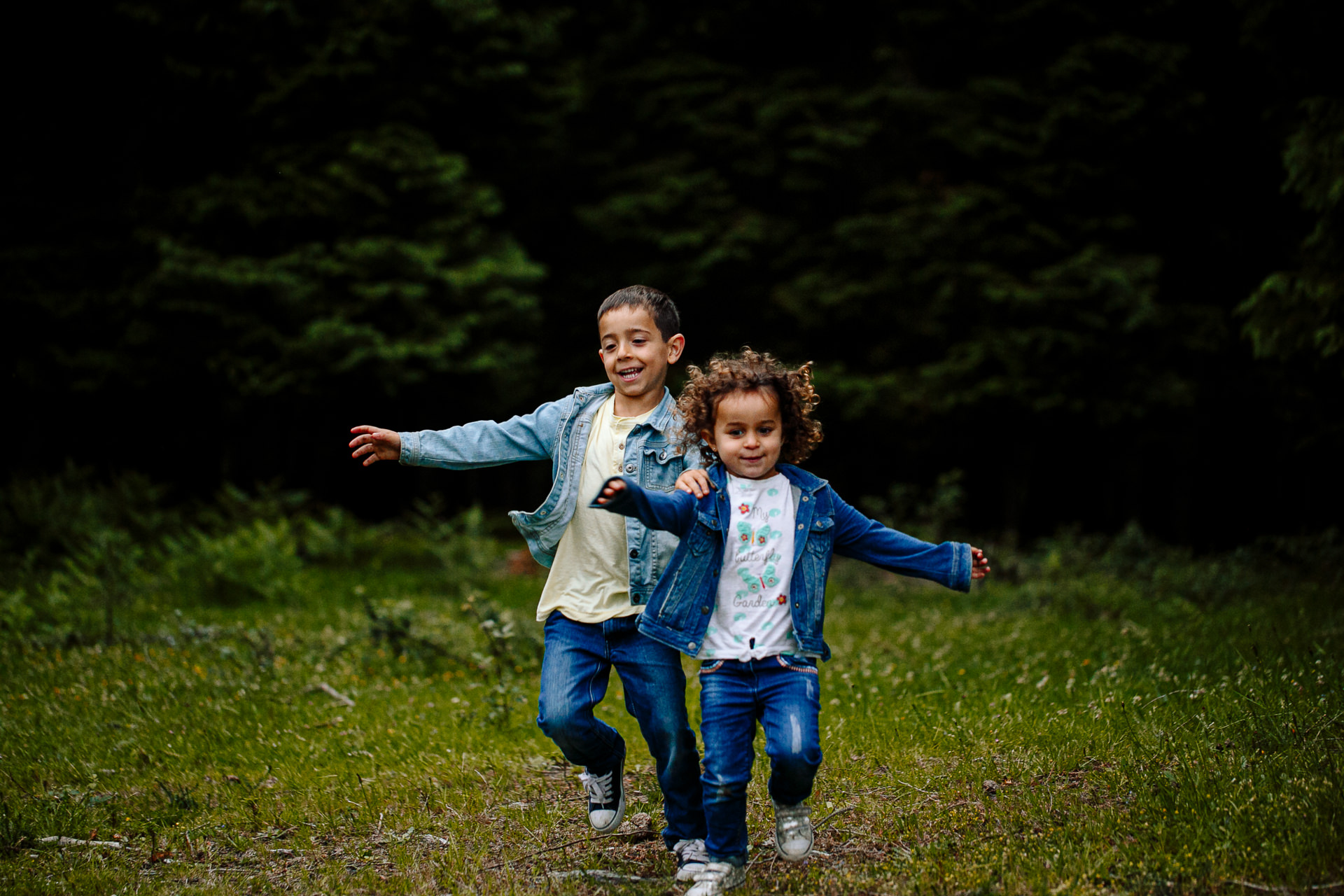 sesion fotos infantil hermanos barcelona